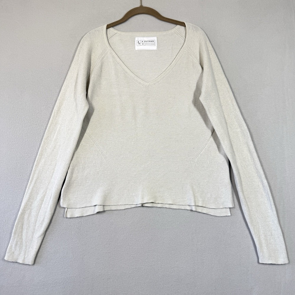 A Putnam Sweater Womens Medium‎ Ribbed V Neck Cashmere Blend Pullover Golf Beige